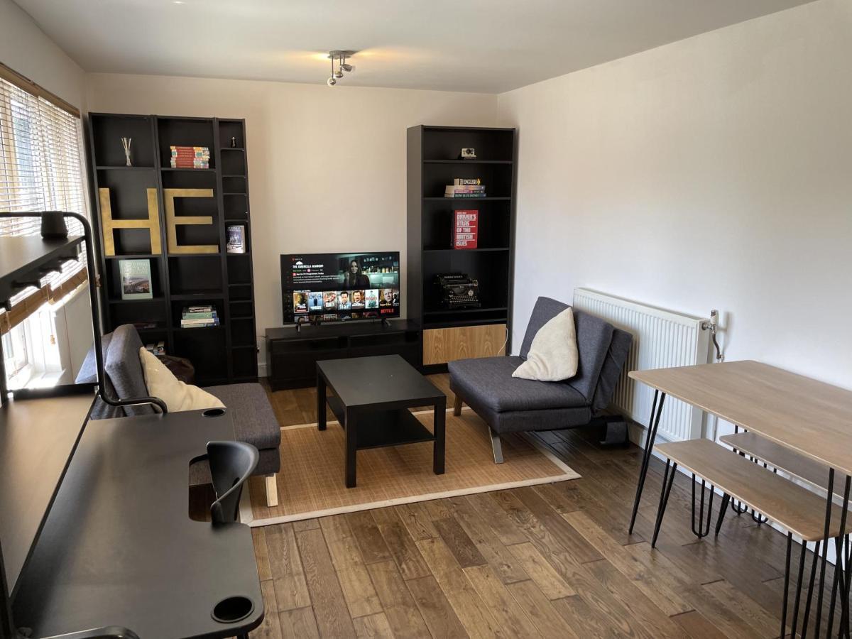 Beautiful Apartment Right Off Of Broadway Market Лондон Экстерьер фото